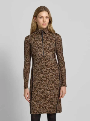 Sukienka o długości do kolan z kołnierzykiem koszulowym Marc Cain