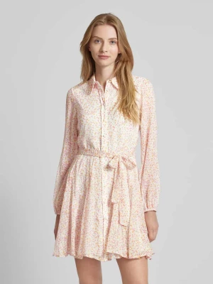 Sukienka o długości do kolan z listwą guzikową na całej długości model ‘SMILLA’ Vero Moda