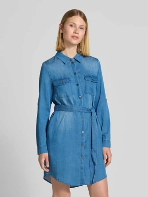 Sukienka o długości do kolan z listwą z zatrzaskami model ‘BISTA’ Vila