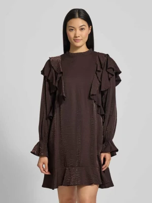 Sukienka o długości do kolan z mieszanki wiskozy model ‘LIZZI’ Vero Moda