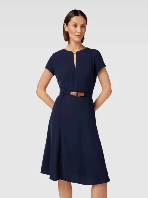 Sukienka o długości do kolan z paskiem w talii model ‘BRYGITKA’ Lauren Ralph Lauren
