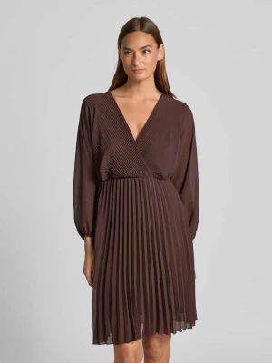 Sukienka o długości do kolan z plisami model ‘Im44sa’ ZABAIONE