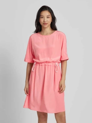 Sukienka o długości do kolan z tunelem Marc Cain