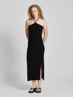 Sukienka o długości do kolan z wiązaniem na szyi model ‘ALICIA’ Pieces