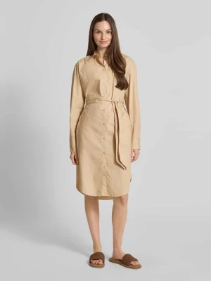 Sukienka o długości do kolan z wiązanym paskiem model ‘Delegant’ Boss Orange