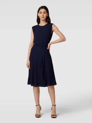 Sukienka o długości do kolan z wiązanym paskiem model ‘VILODIE’ Lauren Ralph Lauren