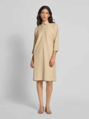 Sukienka o długości do kolan z wykładanym kołnierzem model ‘Quirve’ someday
