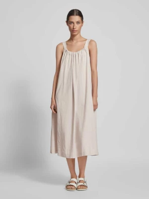 Sukienka o długości do kolan ze wzorem w paski model ‘GILI’ Vero Moda