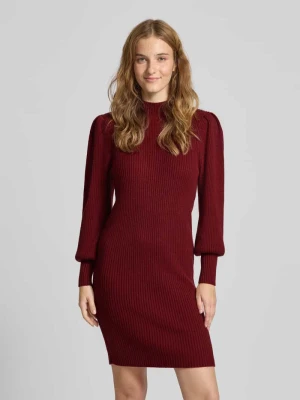 Sukienka o kroju comfort fit z dzianiny z mieszanki wiskozy model ‘KATIA’ Only