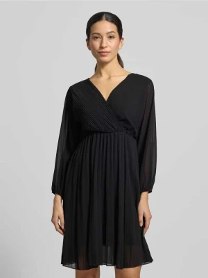 Sukienka o kroju regular fit z mieszanki wiskozy z dekoltem w serek ZABAIONE