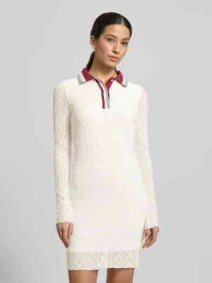 Sukienka o kroju slim fit z kołnierzykiem polo Marc Cain