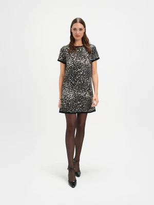 Sukienka o prostym kroju w zwierzęcy print Top Secret
