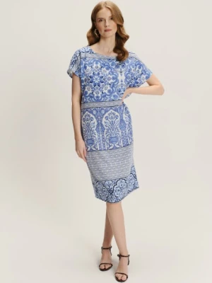 Sukienka oversize z niebieskim wzorem w stylu etno Greenpoint