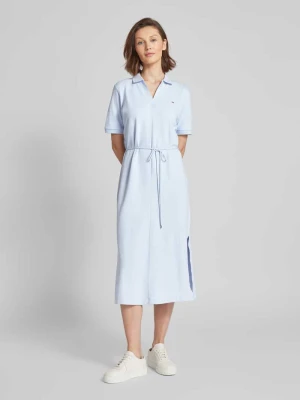 Zdjęcie produktu Sukienka polo z wiązanym paskiem model ‘LYLL POLO’ Tommy Hilfiger Jasnoniebieski