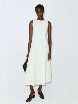 Sukienka rozszerzana z haftowanym ażurowym wzorem biały - Kobieta - - MANGO