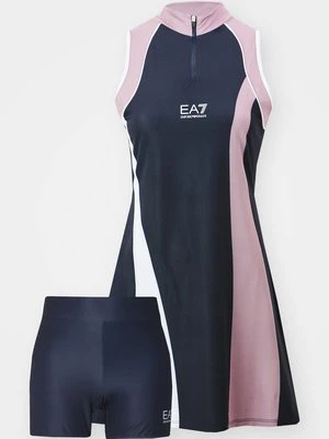 Sukienka sportowa EA7 Emporio Armani