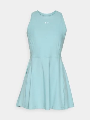 Sukienka sportowa Nike Performance
