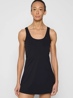 Sukienka sportowa Under Armour