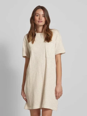 Sukienka T-shirtowa ze wzorem w paski model ‘CHAARA LOVELY STRIPES’ ARMEDANGELS
