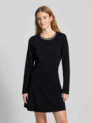 Sukienka taliowana z dzianiny z mieszanki wiskozy model ‘MILLA’ Only