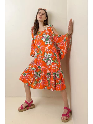 Jumeon Sukienka w kolorze pomarańczowym rozmiar: onesize