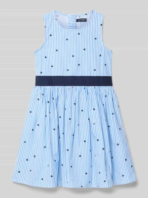 Sukienka w kroju bez rękawów BLUE SEVEN