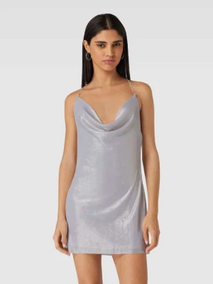 Sukienka w stylu bieliźnianym z efektem metalicznym — REVIEW x GNO