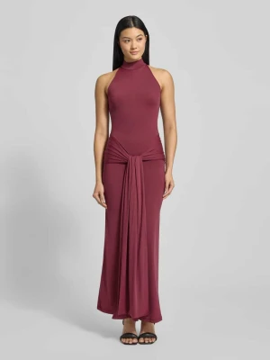 Sukienka wieczorowa o kroju slim fit z golfem model ‘Isadora’ bardot