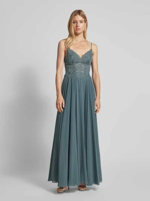 Sukienka wieczorowa obszyta ozdobnymi kamieniami Mascara