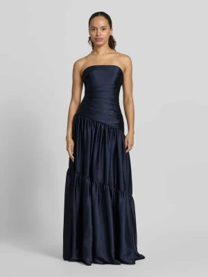 Sukienka wieczorowa w stylu warstwowym LUXUAR FASHION