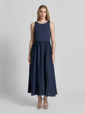 Sukienka wieczorowa z dekoltem na plecach i szerokimi ramiączkami Christian Berg Cocktail