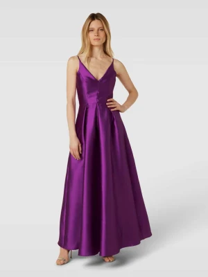 Sukienka wieczorowa z dekoltem w serek Swing