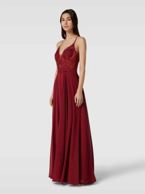 Sukienka wieczorowa z kwiatową koronką luxuar