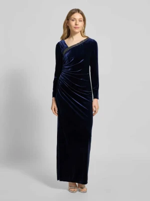 Sukienka wieczorowa z obszyciem ozdobnymi kamieniami i marszczeniami Adrianna Papell