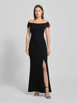 Sukienka wieczorowa z odkrytymi ramionami Lipsy