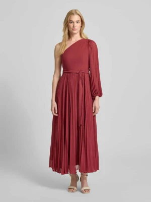 Sukienka wieczorowa z plisami model ‘Mina’ Forever New