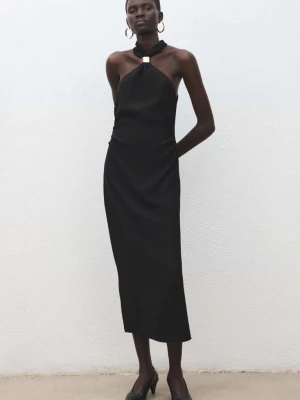 Sukienka z dekoltem halter i metalową ozdobą czarny - Kobieta - - MANGO