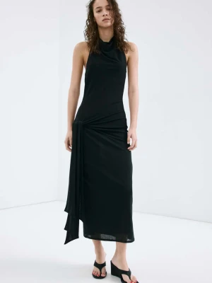 Sukienka z dekoltem halter i wiązaniem czarny - Kobieta - - MANGO