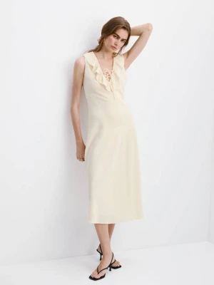 Sukienka z dekoltem w serek i falbanami waniliowy - Kobieta - - MANGO