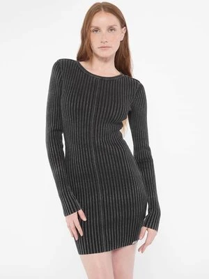 Sukienka Z Domieszką Wełny Fason Bodycon Guess Originals