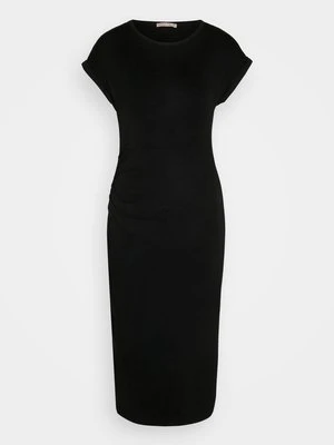 Sukienka z dżerseju Anna Field