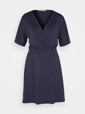 Sukienka z dżerseju Anna Field