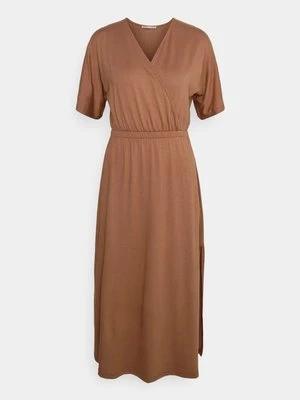 Sukienka z dżerseju Anna Field