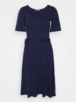 Sukienka z dżerseju Anna Field