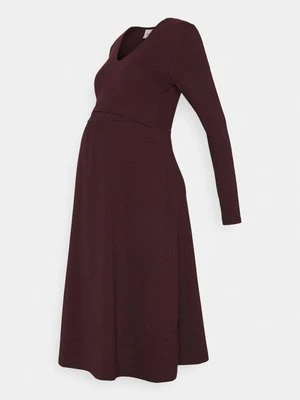 Sukienka z dżerseju Boob