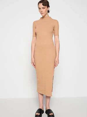 Sukienka z dżerseju French Connection