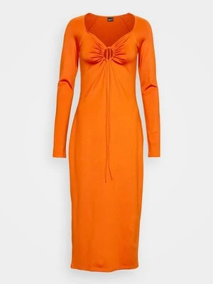 Sukienka z dżerseju Gina Tricot Tall