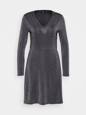 Sukienka z dżerseju JDY