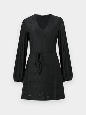 Sukienka z dżerseju JDY