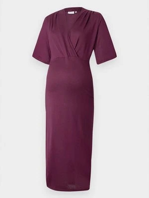 Sukienka z dżerseju Mamalicious